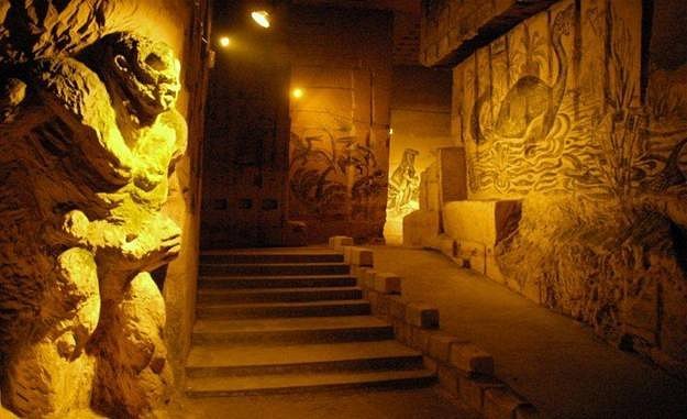 Bezoek aan grotten van Kanne